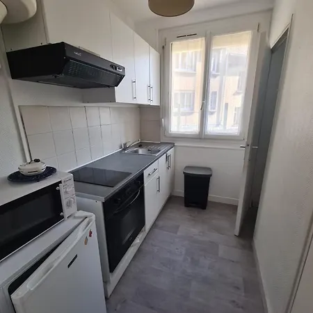 Lumineux 30m2 Sur Centre *